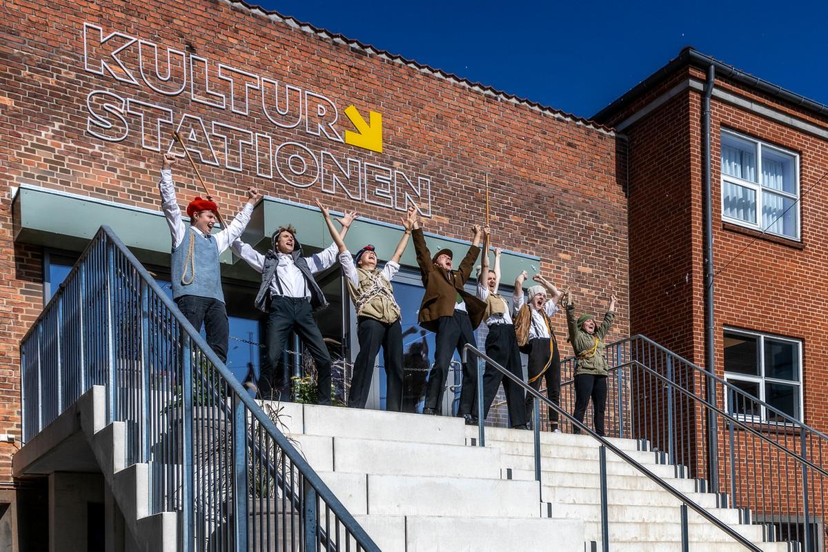 Vorstellung auf der Treppe der Kulturstation im Zentrum von Horsens für Kinder