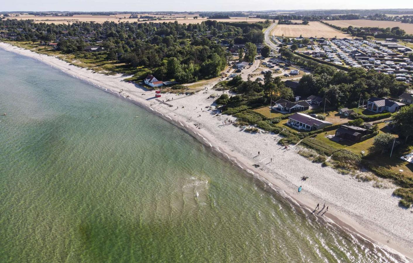Luftfoto af Saksild Strand