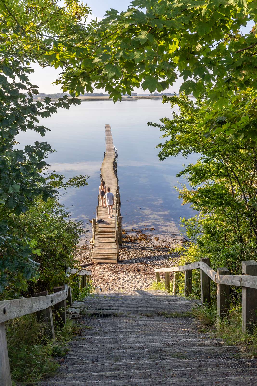 Badebro på Sondsrup Strand